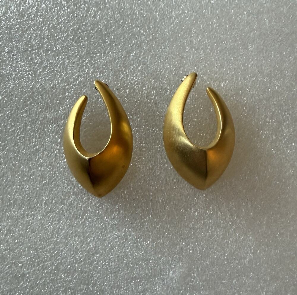VTG Givenchy satin gold-tone open teardrop Pierced